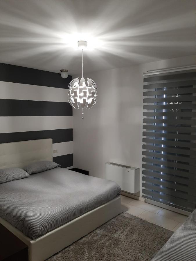 Venezia Suite Apartment Mira Luaran gambar